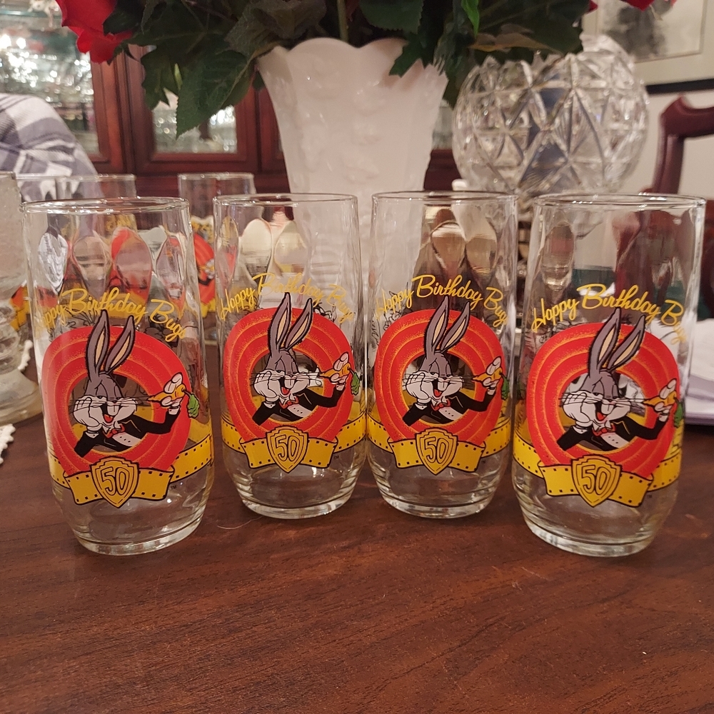 Vintage 1990 Happy Birthday 50th Anniversary Bugs Bunny Glass Looney Tunes
